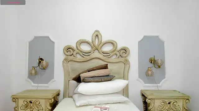 kendall jones7 online show from December 14, 2025, 7:40 pm