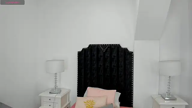 kendall jones7 online show from January 13, 2026, 8:03 pm