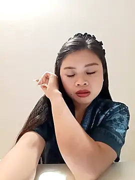 Snapshot of sara-xx chatting on February 26, 2026, 2:38 pm sara-xx online show from February 26, 2026, 2:38 pm