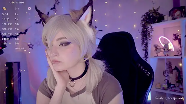 Snapshot of vronnier chatting on November 26, 2025, 2:07 pm vronnier online show from November 26, 2025, 2:07 pm