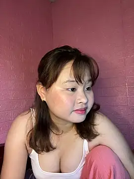 Snapshot of Lina8386 chatting on November 22, 2025, 7:02 pm Lina8386 online show from November 22, 2025, 7:02 pm