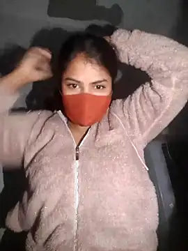 Snapshot of Red_Love_1 chatting on December 19, 2025, 2:40 am Red Love 1 online show from December 19, 2025, 2:40 am