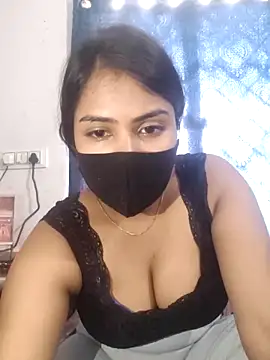 Snapshot of Red_Love_1 chatting on February 4, 2026, 7:14 am Red Love 1 online show from February 4, 2026, 7:14 am