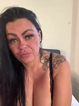 Snapshot of Phillipa_valentina chatting on July 7, 2026, 6:45 pm Phillipa valentina online show from July 7, 2026, 6:45 pm