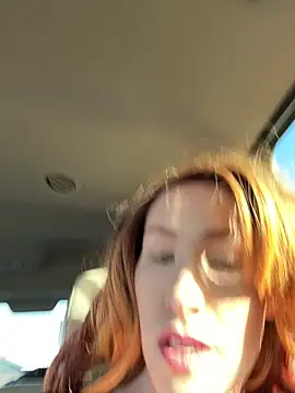 Snapshot of desertdaisee chatting on December 18, 2025, 3:40 pm desertdaisee online show from December 18, 2025, 3:40 pm