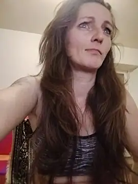 Snapshot of CrazyMaya39 chatting on February 18, 2026, 12:06 am CrazyMaya39 online show from February 18, 2026, 12:06 am