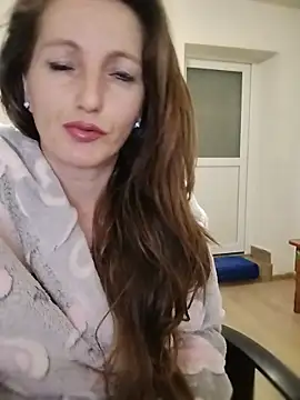 CrazyMaya39 online show from May 22, 2026, 2:40 am