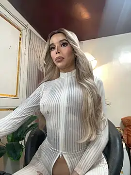  SandraHornball  online show from November 27, 2025, 2:41 pm