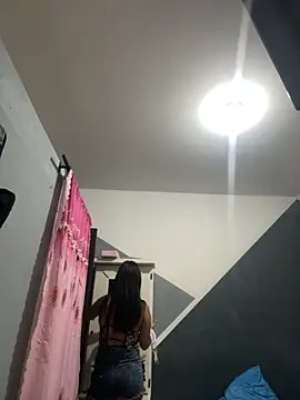 lizmy online show from November 29, 2025, 10:57 pm