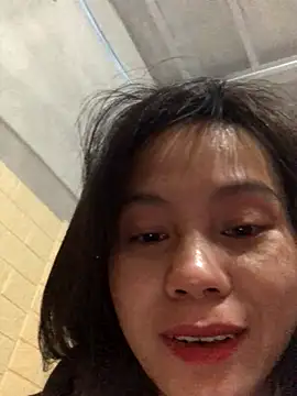 Snapshot of Trangbabylove chatting on December 14, 2025, 12:49 am Trangbabylove online show from December 14, 2025, 12:49 am