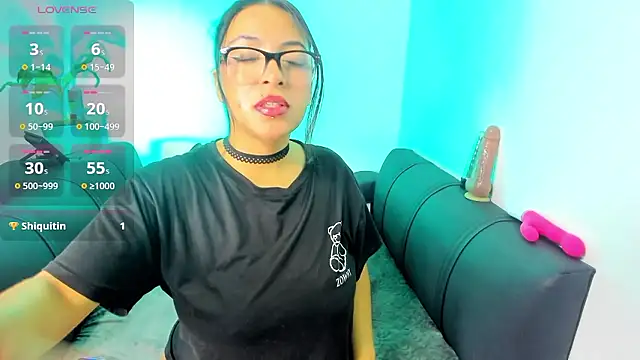 Snapshot of evelisse_ chatting on January 13, 2026, 4:40 am evelisse online show from January 13, 2026, 4:40 am