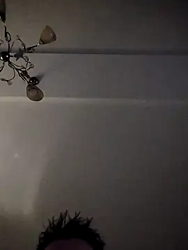 Snapshot of platone09 chatting on April 1, 2026, 7:44 pm platone09 online show from April 1, 2026, 7:44 pm