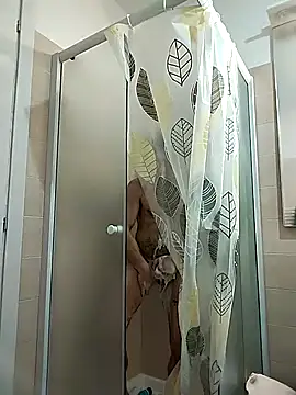 Snapshot of platone09 chatting on April 8, 2026, 6:52 pm platone09 online show from April 8, 2026, 6:52 pm