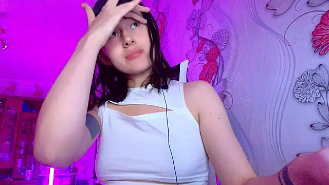 KristinaScott online show from January 14, 2026, 4:23 pm