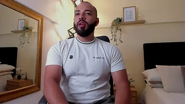 Chris Varden online show from May 21, 2026, 3:35 am