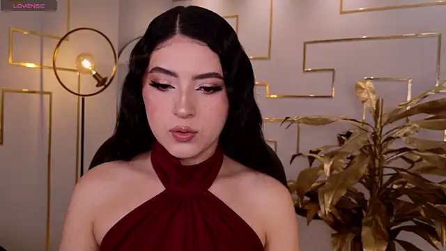 HaileyRoss  online show from April 14, 2026, 12:55 pm