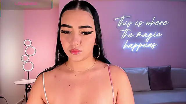 Snapshot of SophieLanne chatting on February 24, 2026, 4:54 am SophieLanne online show from February 24, 2026, 4:54 am