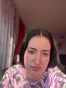 elenaalena online show from December 14, 2025, 12:10 pm