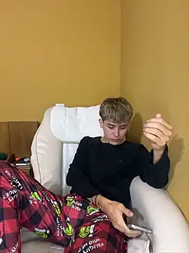 Noah21  online show from December 13, 2025, 9:09 pm