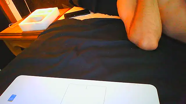 Snapshot of jibe13@xh chatting on July 18, 2026, 1:37 pm jibe13xh online show from July 18, 2026, 1:37 pm