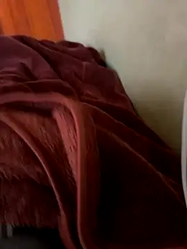 Snapshot of yassssst chatting on December 4, 2025, 3:43 pm yassssst online show from December 4, 2025, 3:43 pm