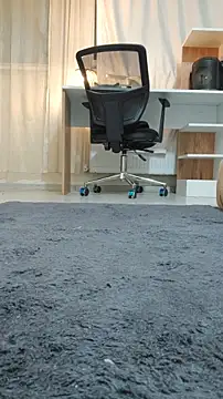 Snapshot of Lukemo chatting on February 7, 2026, 11:52 pm Lukemo online show from February 7, 2026, 11:52 pm