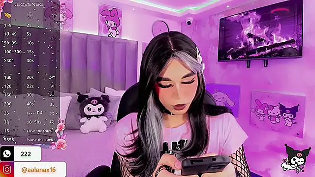 dearAlanaxxx online show from December 19, 2025, 9:33 pm