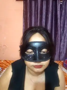 Cute-richa1 online show from December 19, 2025, 1:51 pm