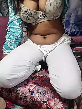 Snapshot of sexysushma1992 chatting on February 13, 2026, 1:29 pm sexysushma1992 online show from February 13, 2026, 1:29 pm