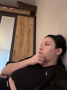 Snapshot of dawnbeforesunset chatting on November 16, 2025, 1:17 pm dawnbeforesunset online show from November 16, 2025, 1:17 pm