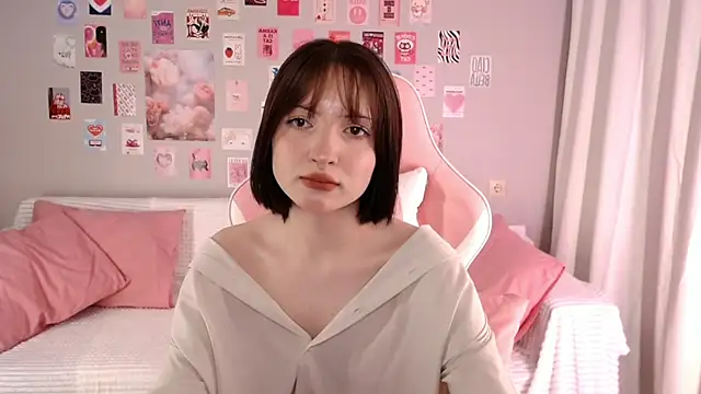 Lexi Bottom online show from December 14, 2025, 1:55 am