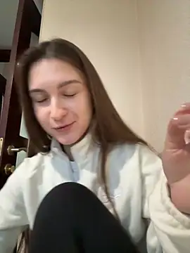 Snapshot of oh_yes_baby chatting on November 17, 2025, 1:50 pm oh yes baby online show from November 17, 2025, 1:50 pm