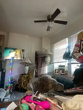 Motherbigbus online show from March 16, 2026, 1:00 am