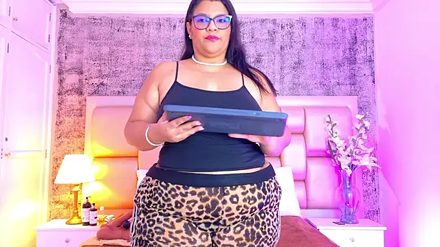 Snapshot of SelennaCooper chatting on February 26, 2026, 11:53 am SelennaCooper online show from February 26, 2026, 11:53 am