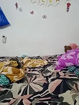 Elduodinamico45 online show from December 21, 2025, 1:24 am