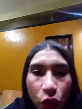 Snapshot of skinnyrox chatting on February 7, 2026, 3:43 am skinnyrox online show from February 7, 2026, 3:43 am