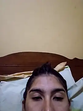 Snapshot of skinnyrox chatting on March 1, 2026, 2:35 am skinnyrox online show from March 1, 2026, 2:35 am