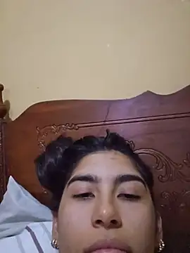 skinnyrox online show from May 14, 2026, 2:51 am