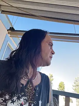 Snapshot of tsashelayamylynzy chatting on November 28, 2025, 8:22 pm tsashelayamylynzy online show from November 28, 2025, 8:22 pm