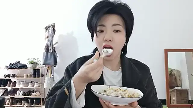 adele8731 online show from December 17, 2025, 2:28 am