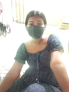 Hot-Pari2 online show from November 17, 2025, 6:19 am