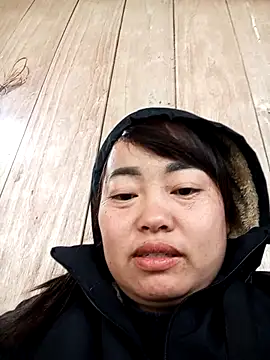 Snapshot of Rose-rose1234 chatting on November 19, 2025, 5:29 am Rose-rose1234 online show from November 19, 2025, 5:29 am