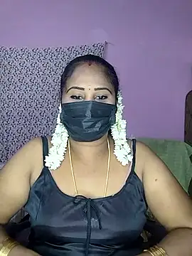 Snapshot of Tamil_devagi chatting on April 28, 2026, 8:41 am Tamil devagi online show from April 28, 2026, 8:41 am
