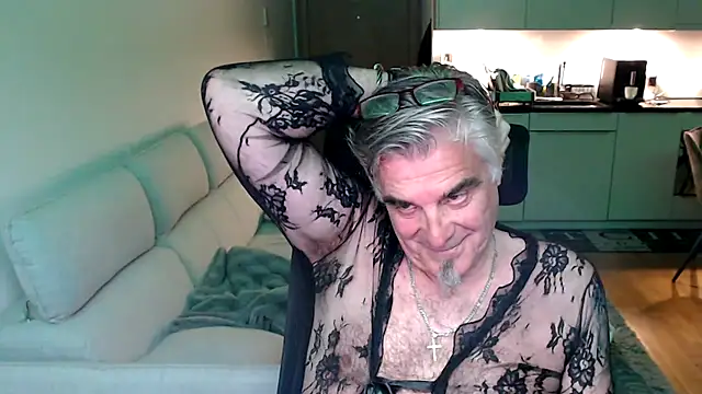 Buidapest online show from May 16, 2026, 11:03 pm