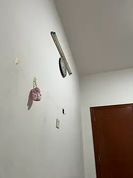 Snapshot of lili-8979 chatting on March 4, 2026, 9:37 am lili-8979 online show from March 4, 2026, 9:37 am