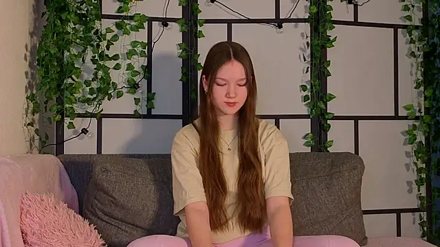 MelvinaEbner online show from February 25, 2026, 8:46 am