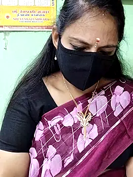 Snapshot of Queen-Neha chatting on November 28, 2025, 6:32 pm Queen-Neha online show from November 28, 2025, 6:32 pm