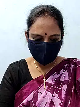 Snapshot of Queen-Neha chatting on December 5, 2025, 5:53 pm Queen-Neha online show from December 5, 2025, 5:53 pm