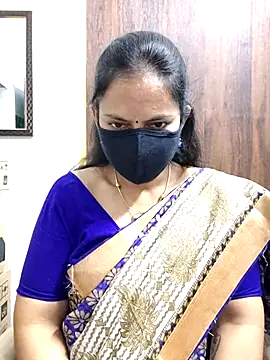 Snapshot of Queen-Neha chatting on February 18, 2026, 2:18 am Queen-Neha online show from February 18, 2026, 2:18 am