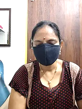 Snapshot of Queen-Neha chatting on February 25, 2026, 3:32 pm Queen-Neha online show from February 25, 2026, 3:32 pm